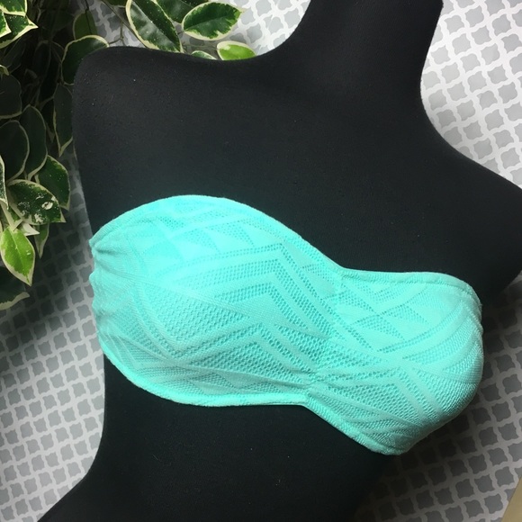 PINK Victoria's Secret Other - NWT Pink Victoria Secret Lace Bandeau Top
